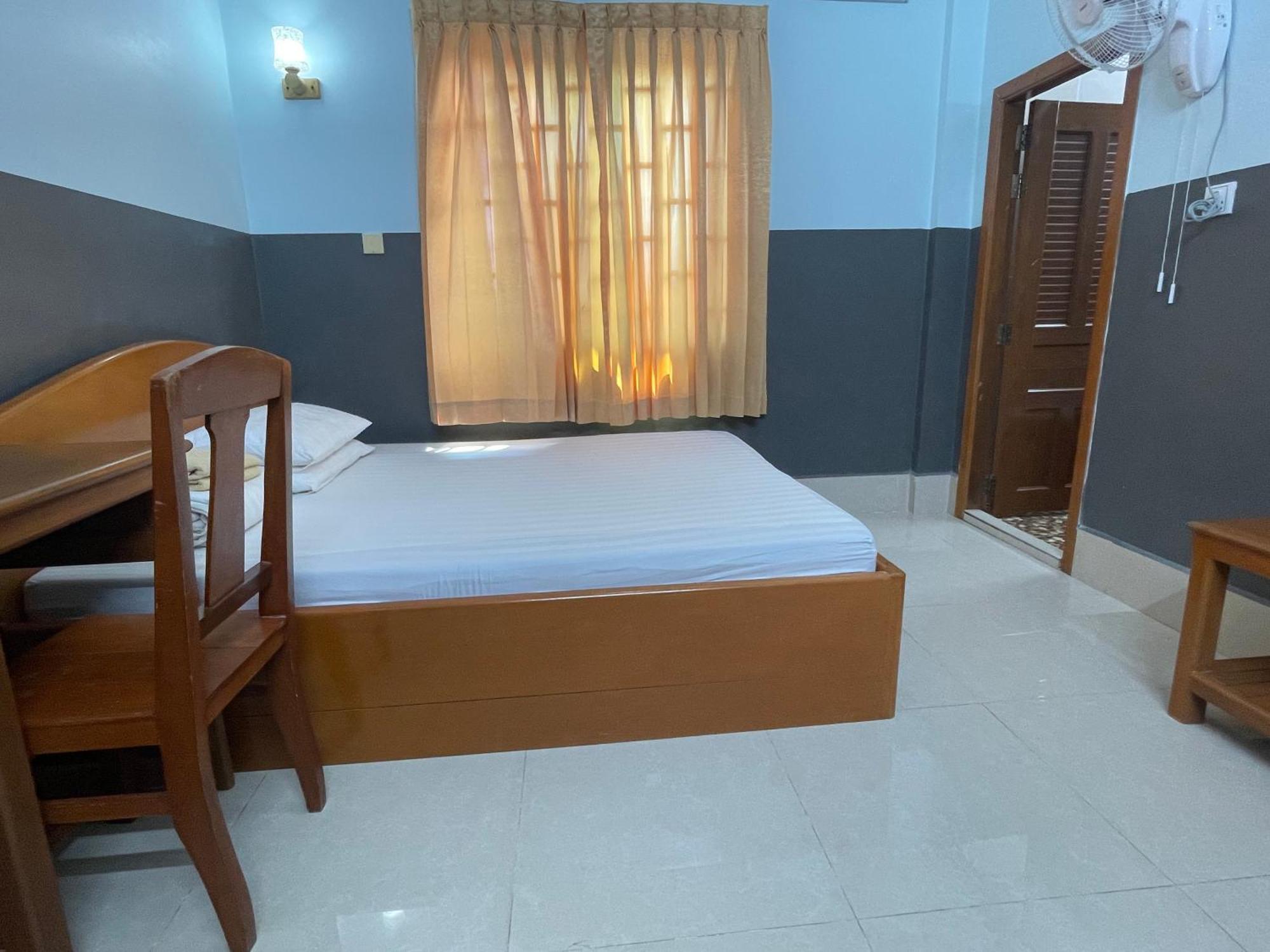 Apsara Guest House Kampot City Extérieur photo